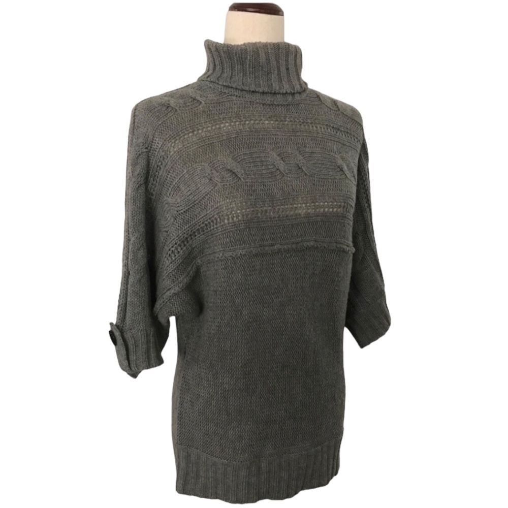 LEA Apparel Turtleneck Sweater Medium Short Sleeves